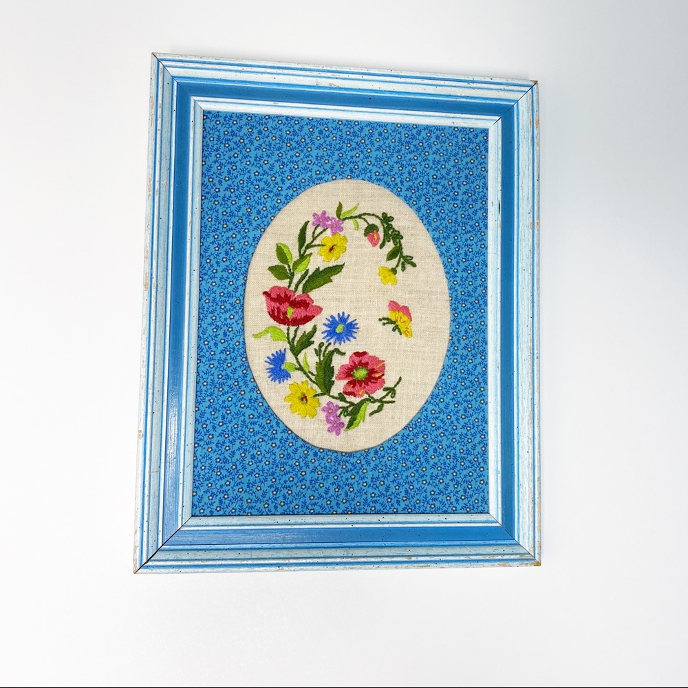 Vintage embroidered butterfly framed art - Picture 7 of 8